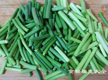 蒜苔不能和什么一起吃